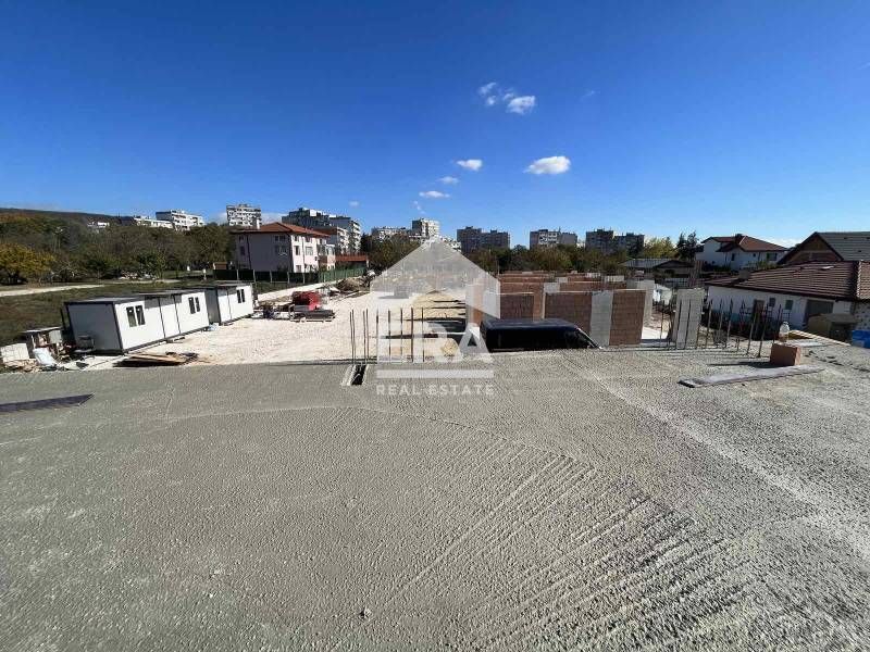 Продава се Многостаен апартамент в Варна, Владислав Варненчик - 160 кв.м за 1157 €/кв.м - Снимка #1