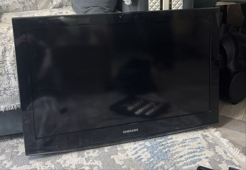 Продаем телевизор, диоганаль 80”