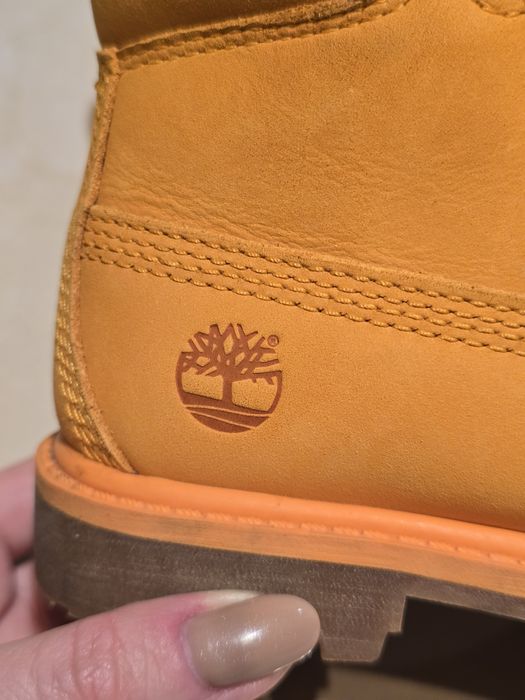 Ghete/ bocanci copii Timberland portocaliu marime 27- ediție limitată!