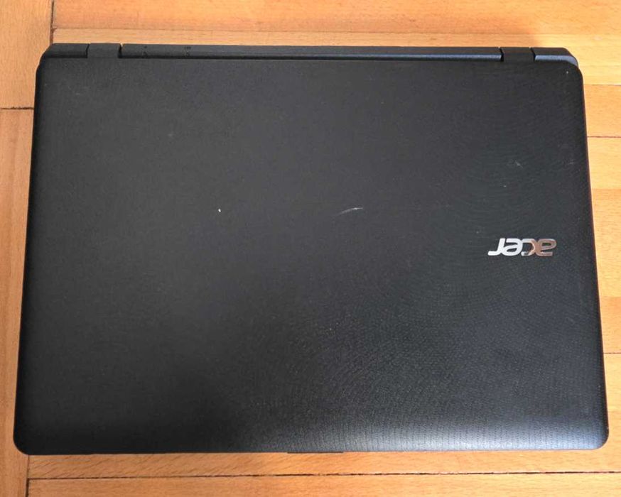 laptop acer aspire es1-111