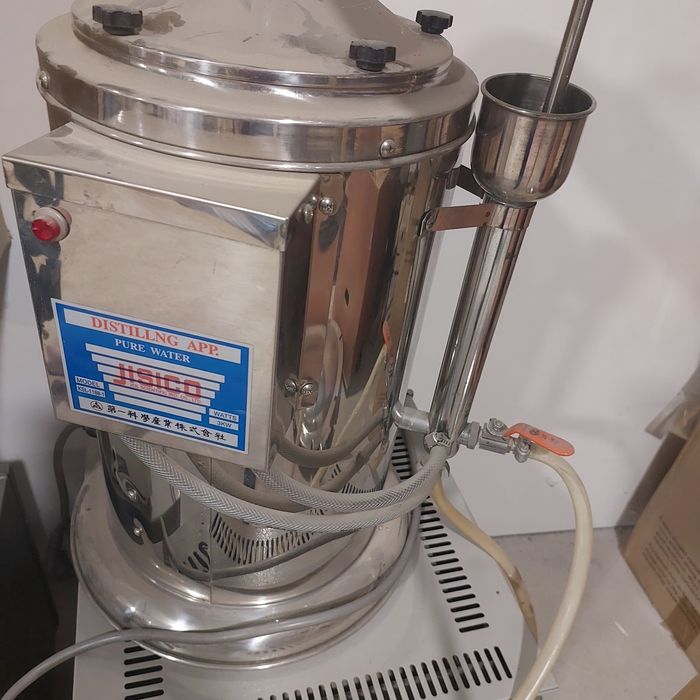 Дистиллятор хорошо работает ток 3кв