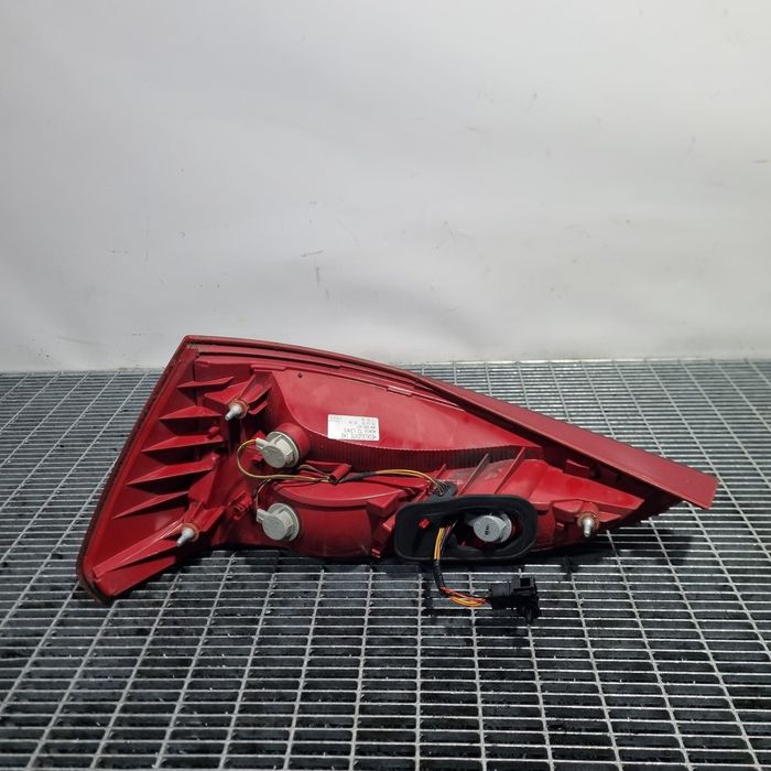 Stop Stanga AUDI Q5 - SUV 4 Usi (1485) Bec clasic