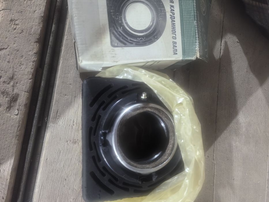 Запчасти на автомобили ГАЗ помпа