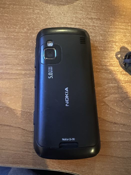 Nokia c6 използван