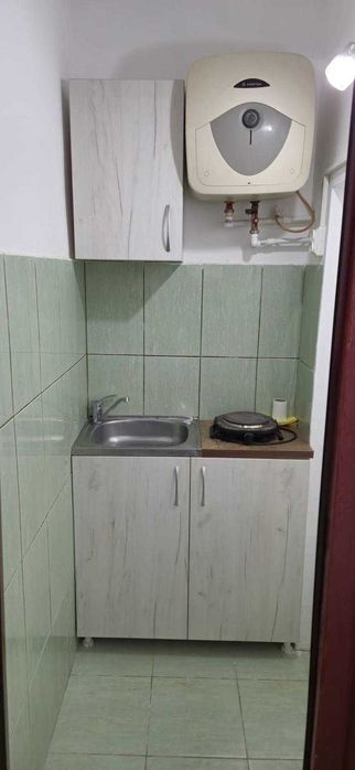 Inchiriez garsoniera zona Contactoare Et 1