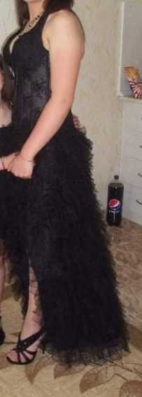 Абитюриенска рокля