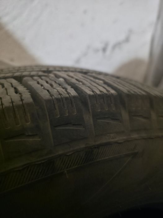 Шины  NOKIAN 215/65/16 RS2 SUV