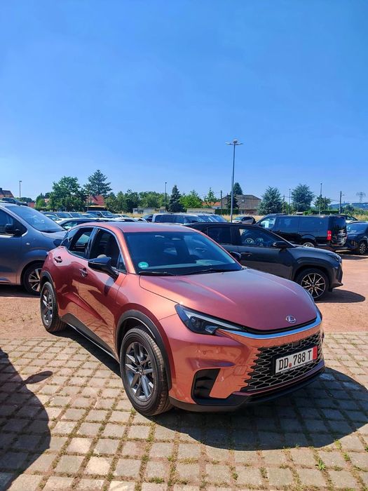 Lexus LBX Lexus LBX 1.5 Hybrid Elegant | 2025 | Sonic Copper | Garanție 2035 |