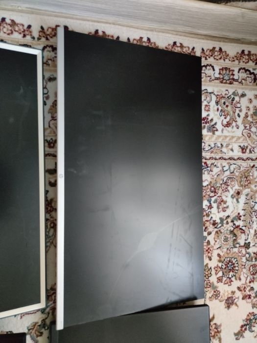 Продаётся нерабочие мониторы