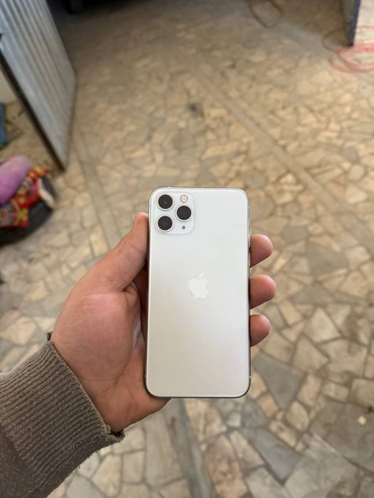 Iphone 11 pro  ideal