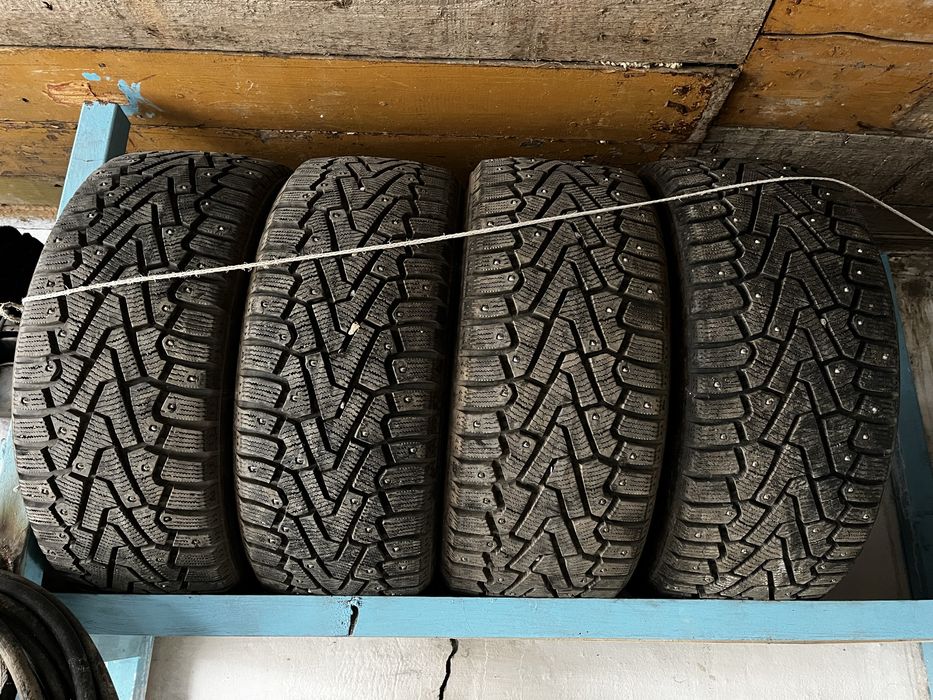 Продам Шины Pirelli 235/45 R17
