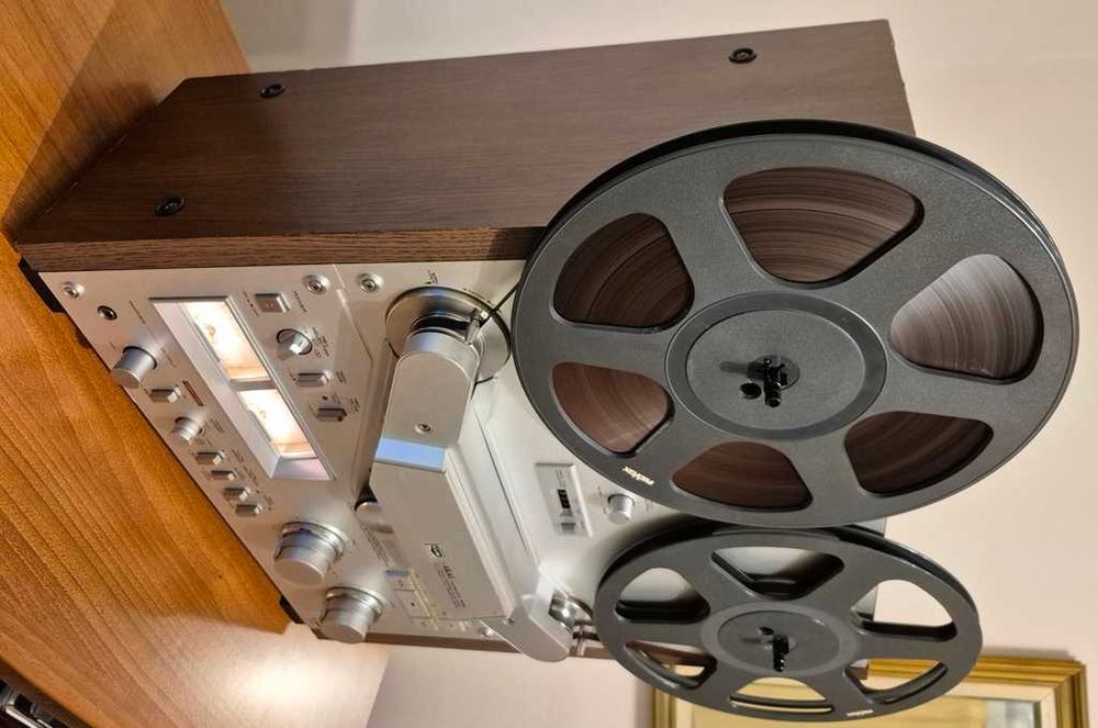 Vand magnetofon AKAI GX 636, revizuit, servisat anul trecut