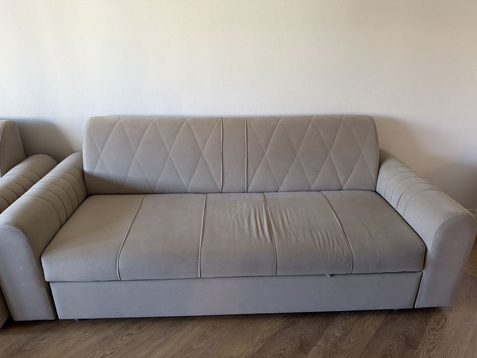 Продам 2 дивана срочно