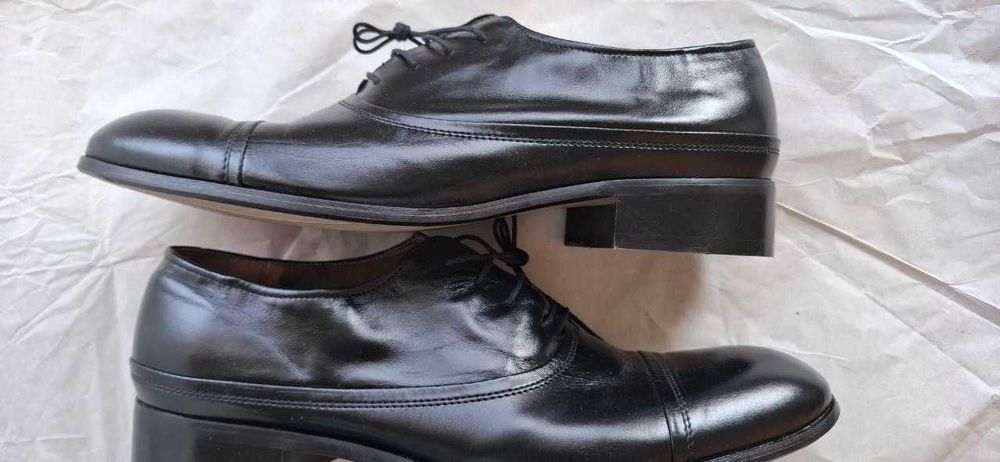 Туфли кожаные мужские. 
Польша. Черные. Erkaklar uchun charm poyabzal.