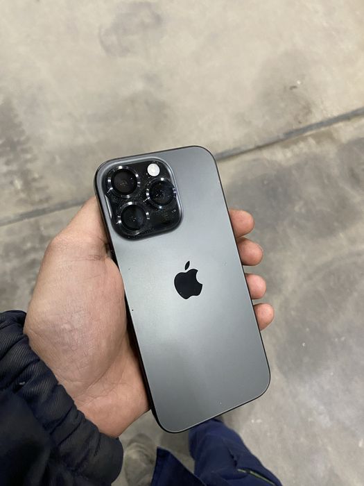 Iphone 16 pro ,256 gb ?емкость 98 %