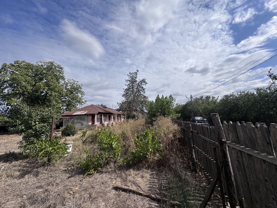 Casa batraneasca de vanzare in com.Ghimpati, Giurgiu (30 min de Buc)