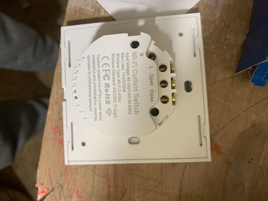 Intrerupator draperi