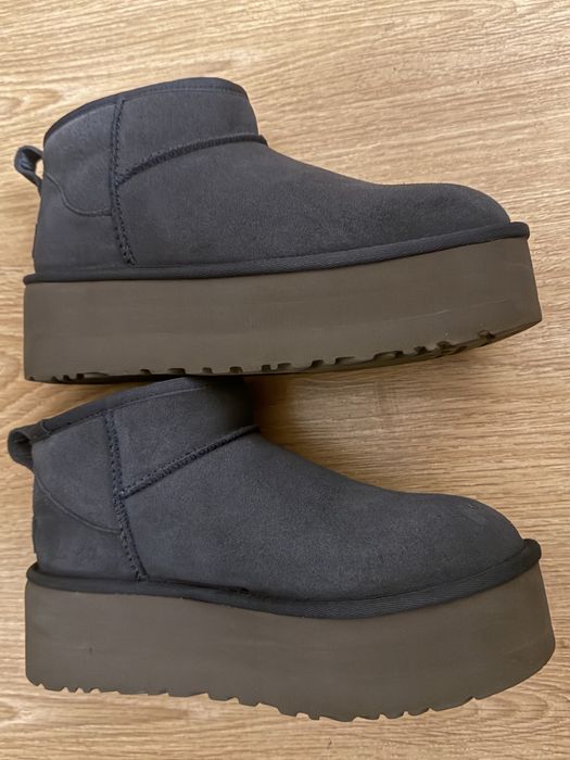 UGG ultra mini albastru marin