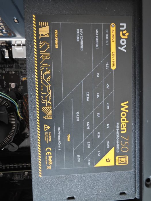 PC gaming middletower