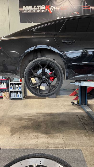 OEM спирачки Audi Akebono 6 бутални 375 мм – A6/A7 C7 C8, S4/S5