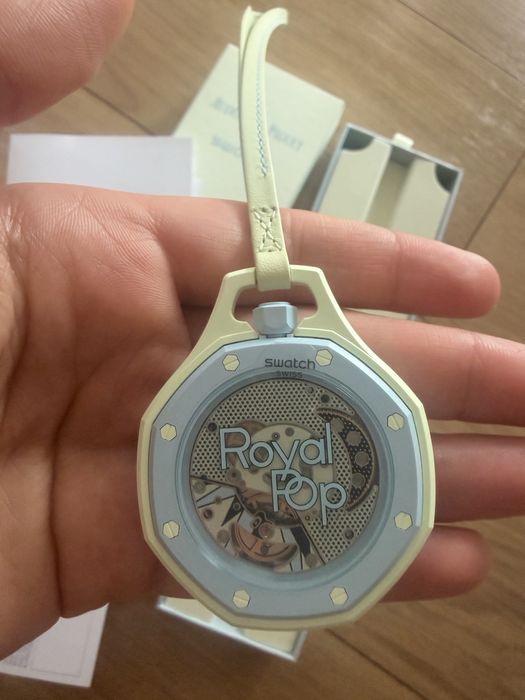 AP& swatch watch