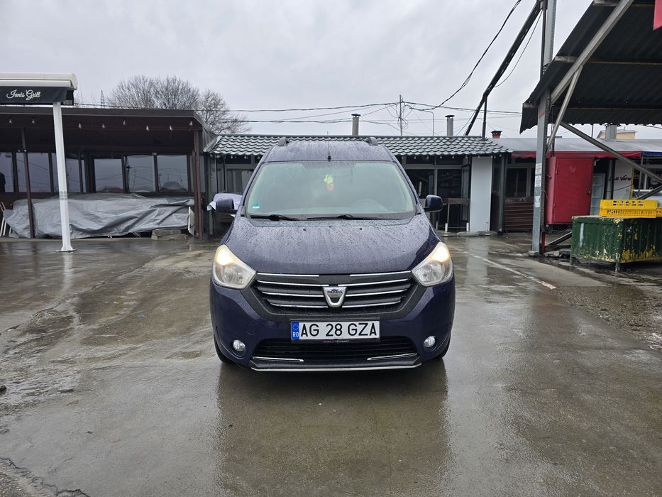 DOKKER-(2014/10)-(1.2-Benzina-115cp)-Full-Proprietar