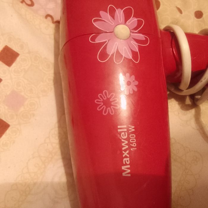 Фен для волос. Новый