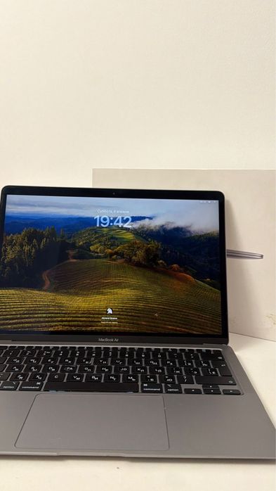 Продается MacBook Air 13 inch.
