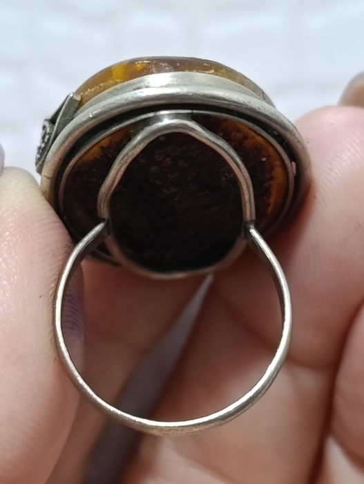 Кольца с янтарем