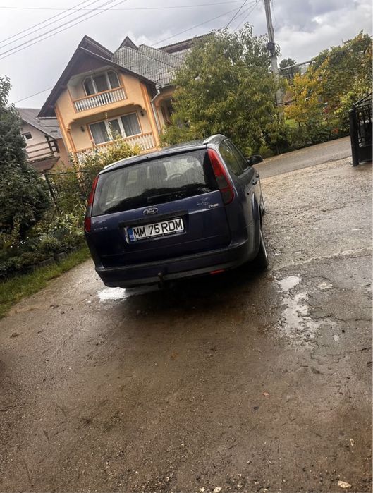 Vând Ford Focus 2