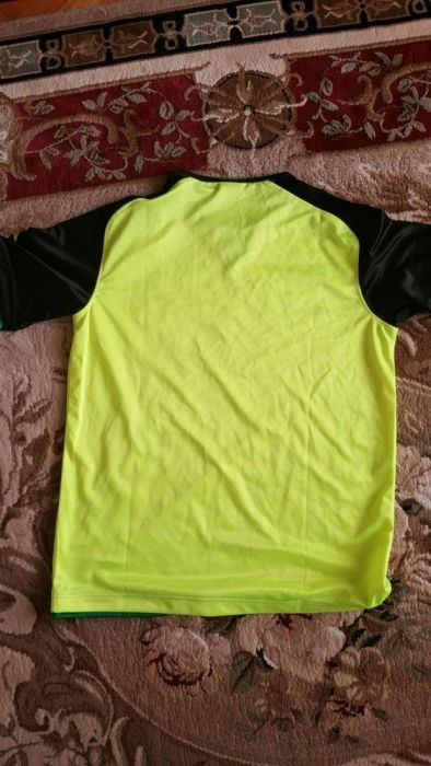 Echipament sportiv DIADORA ! Folosit