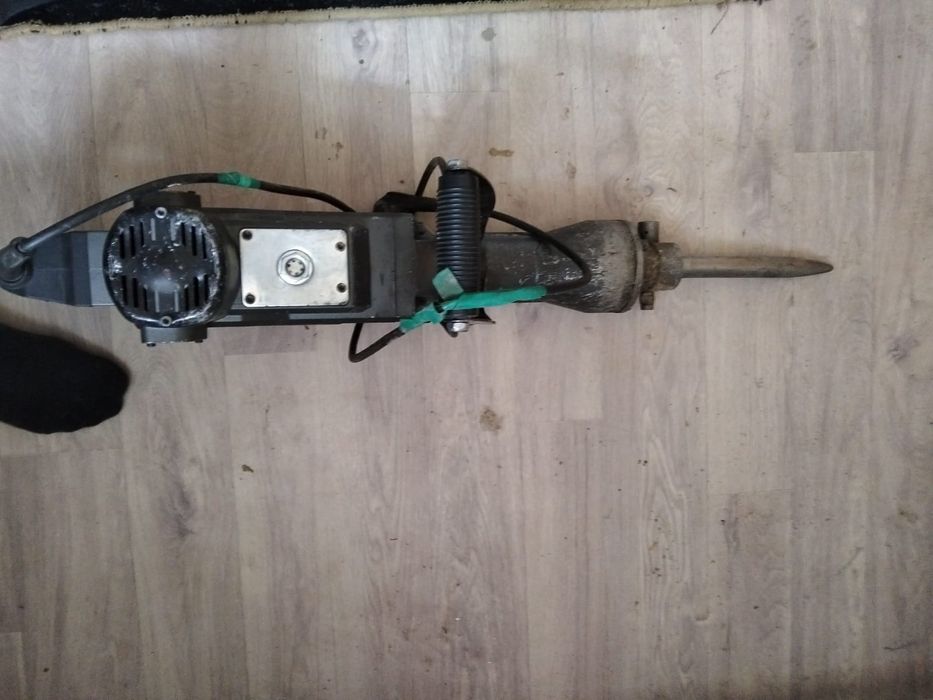 Отбойник бетонный