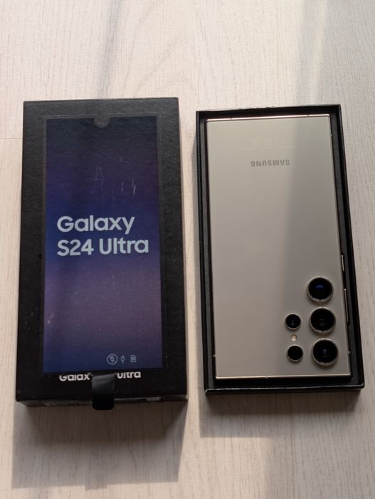 Samsung S24 Ultra 256 gb Ram 12 5G EAC