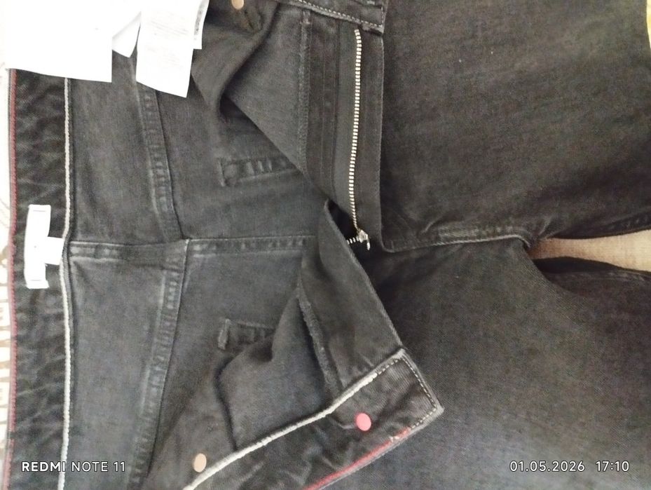 Мужские джинсы черного цвета размер 34/30 TOMMY HILFIGER