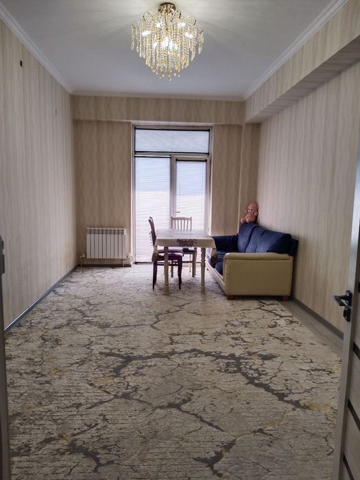 Продам свою квартиру срочно 3-х комнатную. Ремонт от застройщика.