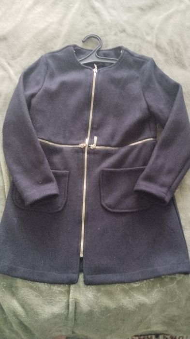 Продам пальто детское демисезонная.