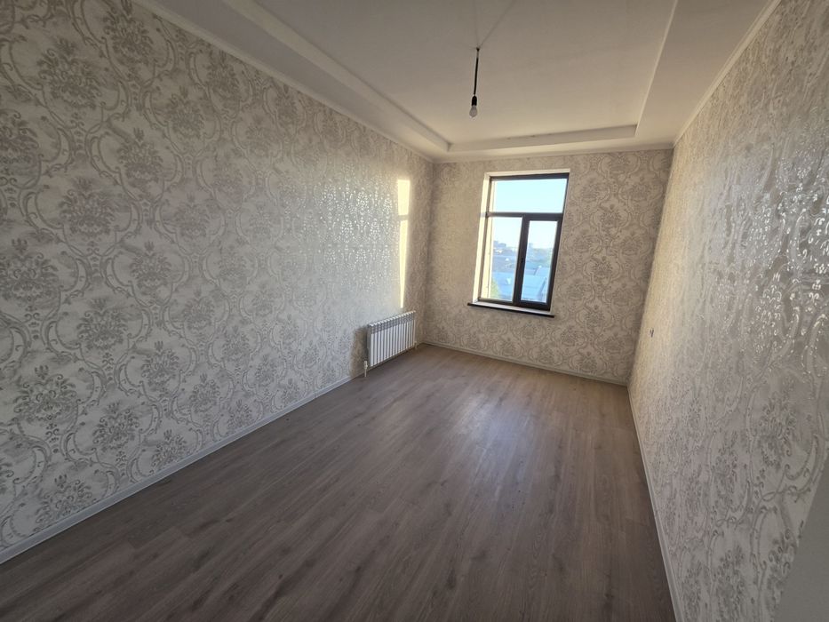 Продается срочно 3 комн квартира в новостройке кирпич Янгиюль город