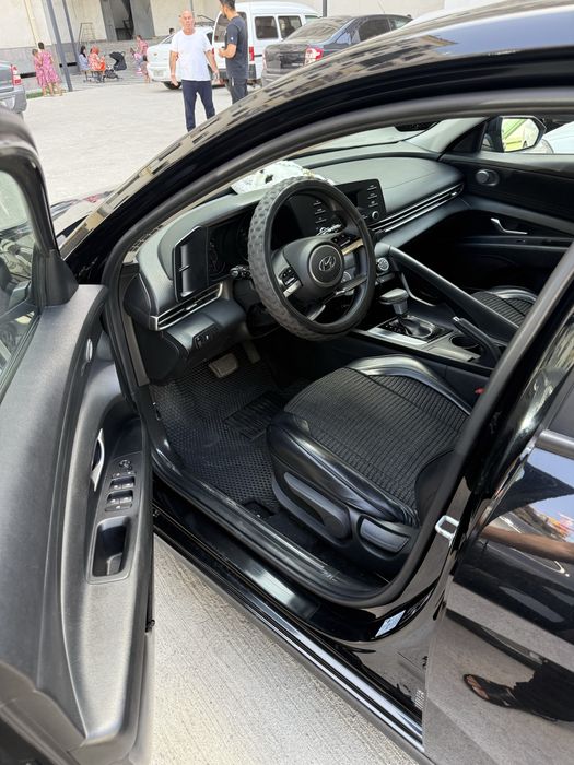Hyundai elantra 2021