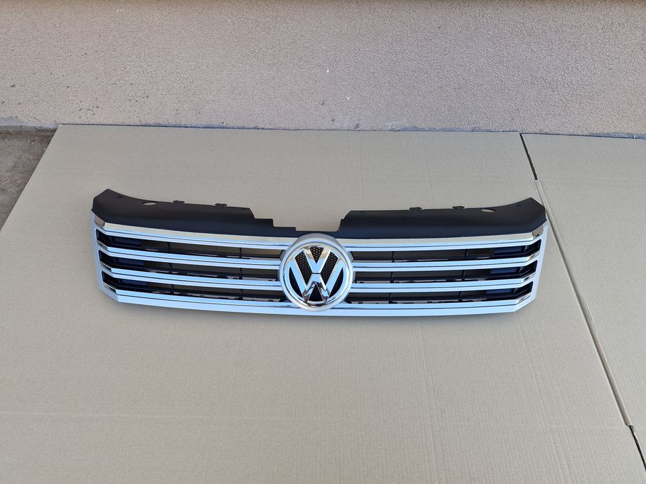 Grila centrala Vw Passat B7 NOUA 2010-2014