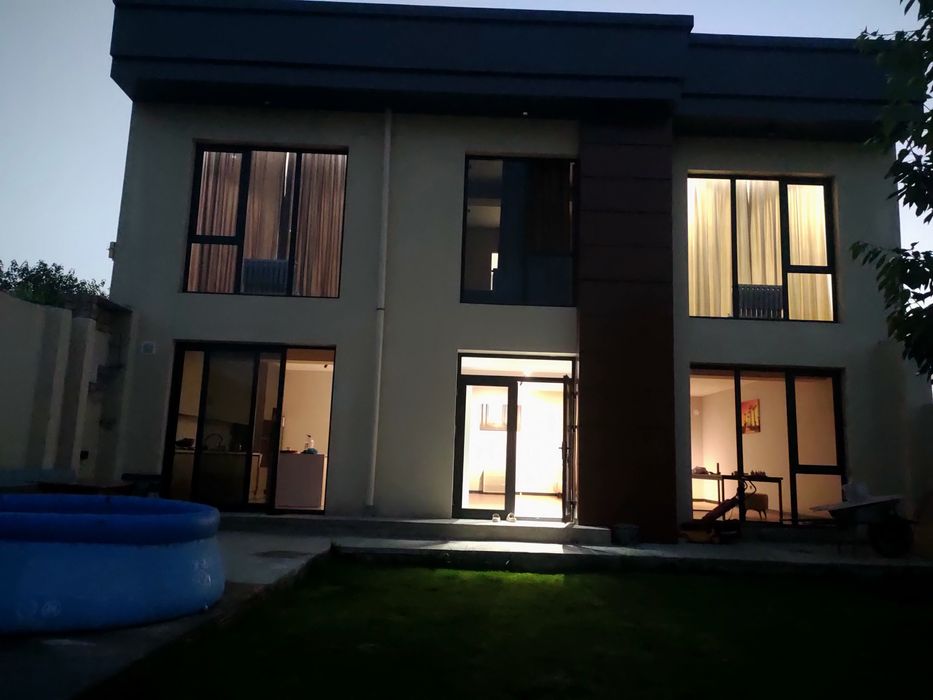 Tayor hovli 3.3 sotik  hujatlar hamasi joida. Dustlik mahalasida