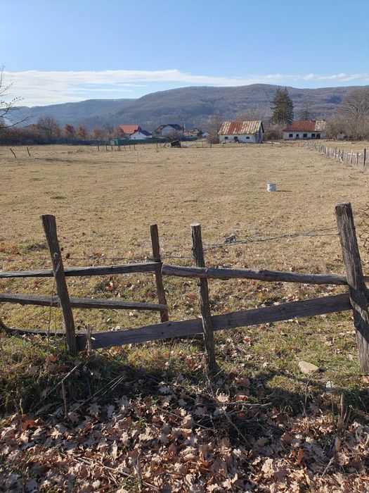 De vânzare teren intravilan – comuna Mihăești, sat Valea Popii,