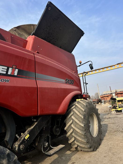 Case 5130 комбайн