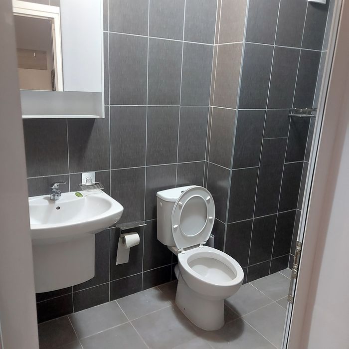 Дава се под наем Тристаен апартамент в Бургас, Славейков - 72 кв.м за 612 € - Снимка #4