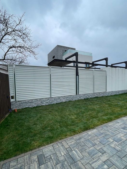 Gard metalic jaluzea | Suruburi ascunse | Constanta | Model 2026 |