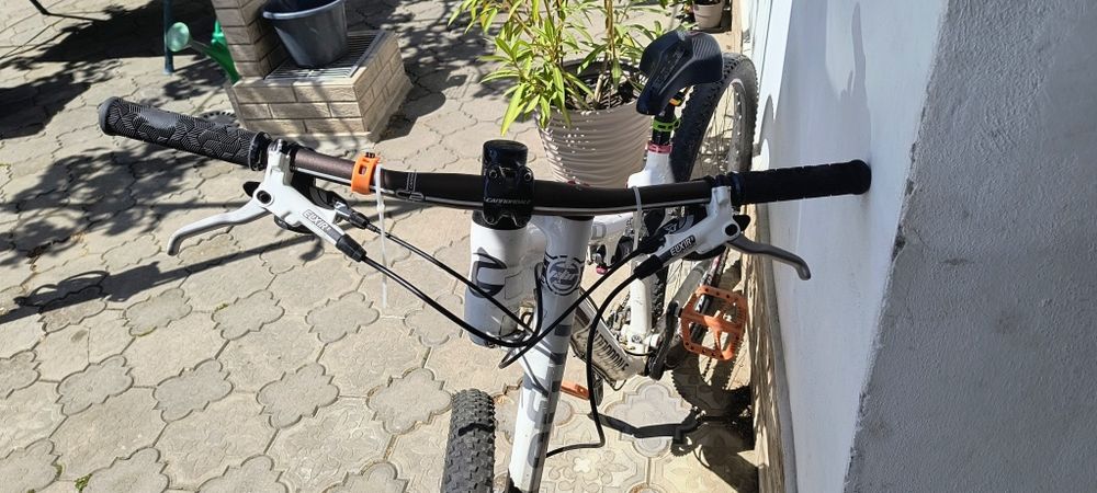 Vând Cannondale Scalpel 29 (FURCĂ DEFECTĂ)
