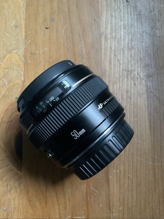 Obiectiv Canon EF 50mm f1.4 superb