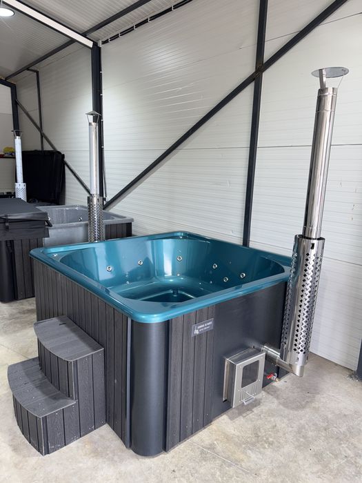 Ciubar patrat 2.2m x 2.2m