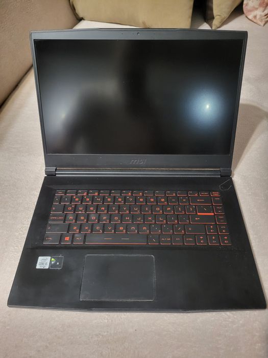 MSI геймърски лаптоп