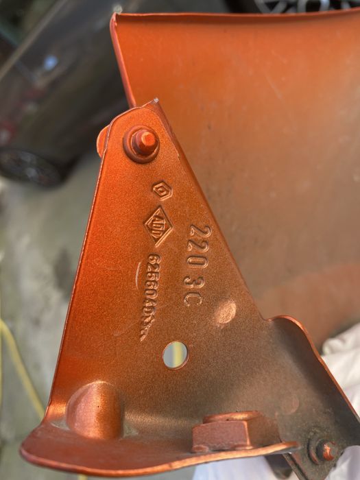 Aripa dreapta fata Renault Clio 5 an 2019-2023