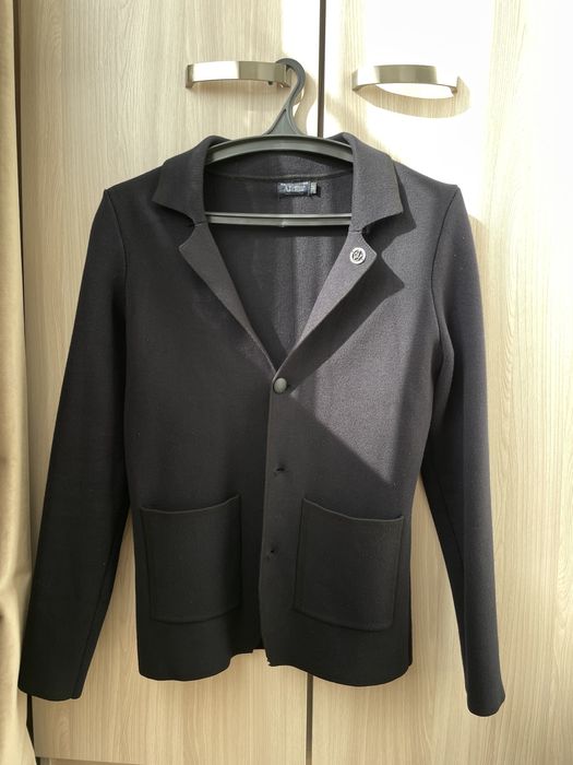 Продам кардиган Armani